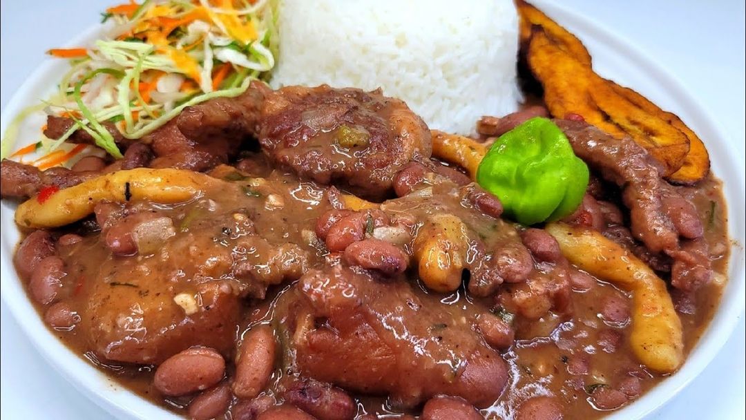 Stew Peas W/ PIGTAIL