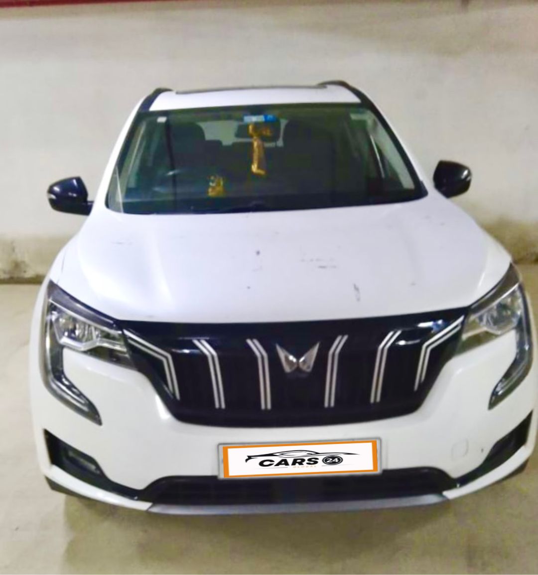 Mahindra XUV 700