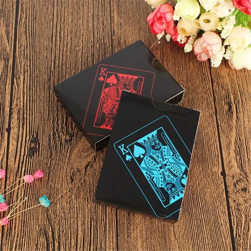 Jeu de Cartes en PET – Rouge/Noir et Bleu/Noir