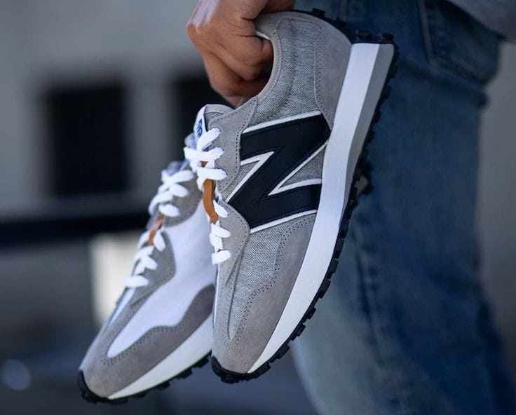 New Balance 327 