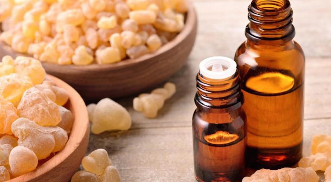 Frankincense Essential Oil - 100% Natural 