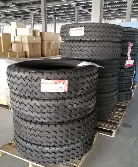 Double Coin Brand 12.00R20 Tire