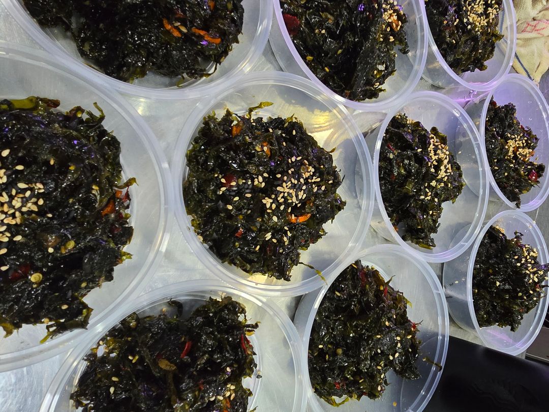 Seasoned blue seaweed (파래무침 )