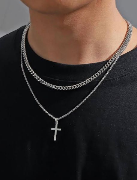 Collier avec croix