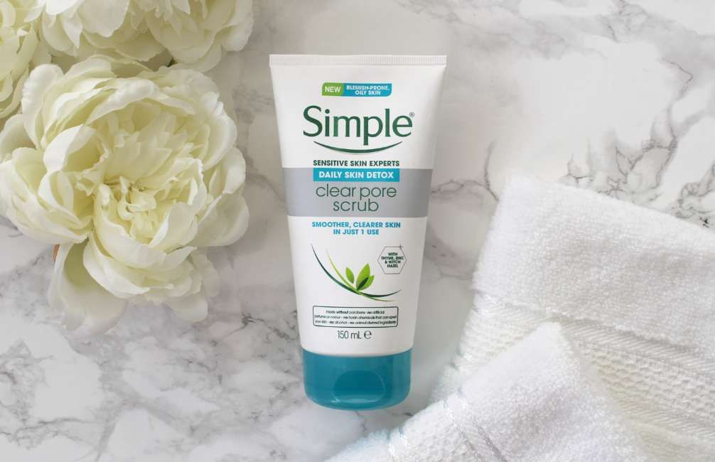 Simple Clear Pore Scrub 