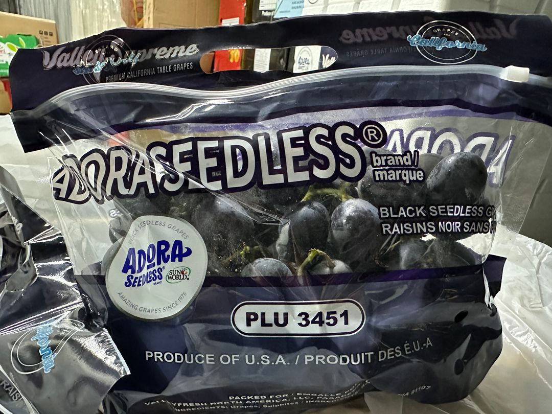 BLACK GRAPE ADORA. AUST/USA.  (1kg)
