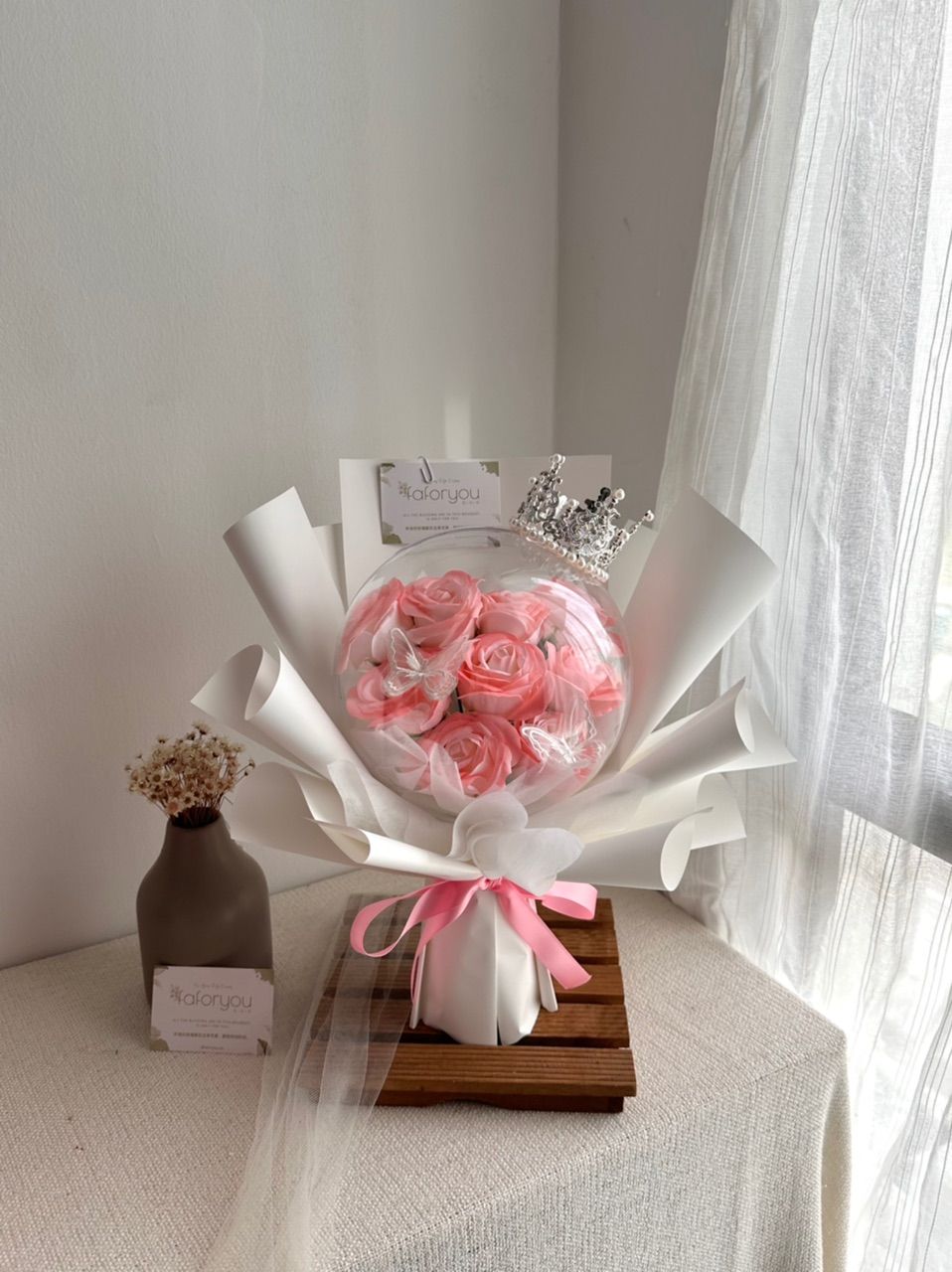 9 Stalk Soap Rose Acrylic Ball Bouquet