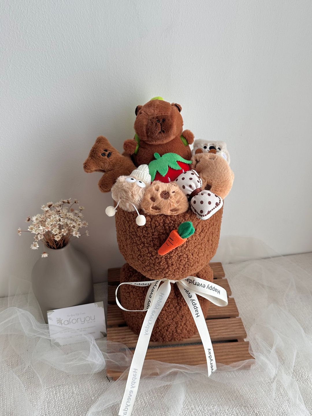 Capybara Doll Bouquet 