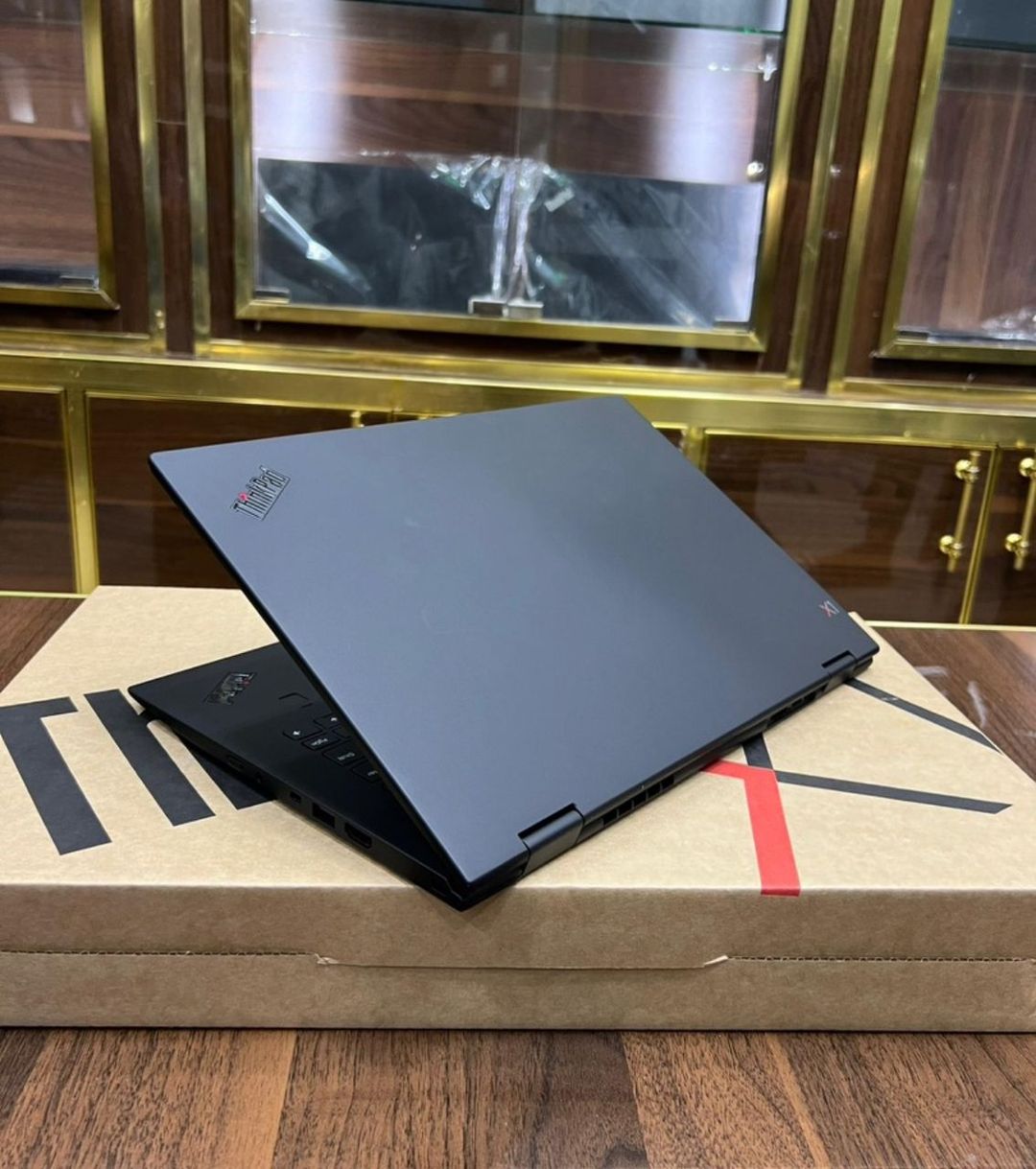 Lenovo ThinkPad X1 Yoga Core i7 8th gen | Ram 16G Disk 512ssd