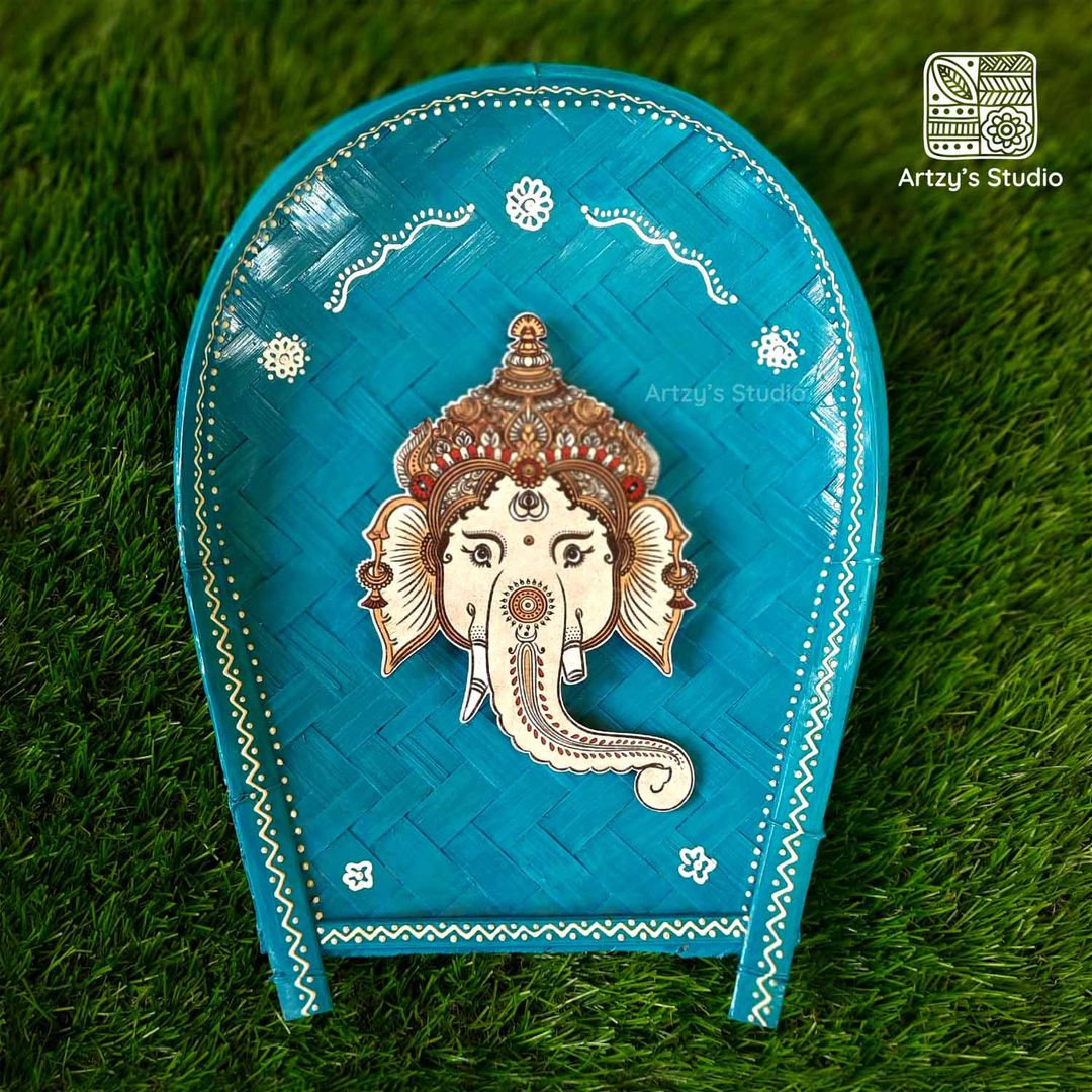 Decorated Medium Sup with Medium Face Ganpati and Blue BG