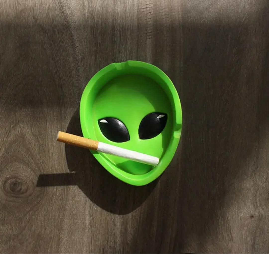 Cendrier Tête d'Alien Vert