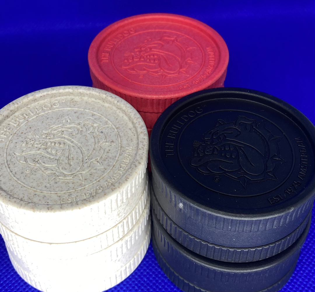 TOBACCO GRINDER - THE BULLDOG 2PC PLASTIC ECO GRINDER ASSORTED