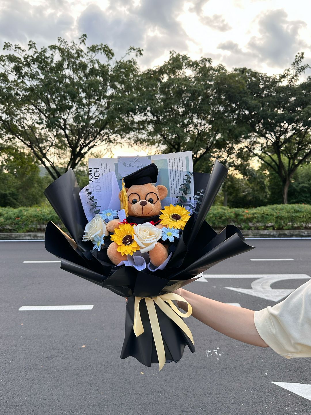 Big Graduation Bear Mixed Flower Bouquet 