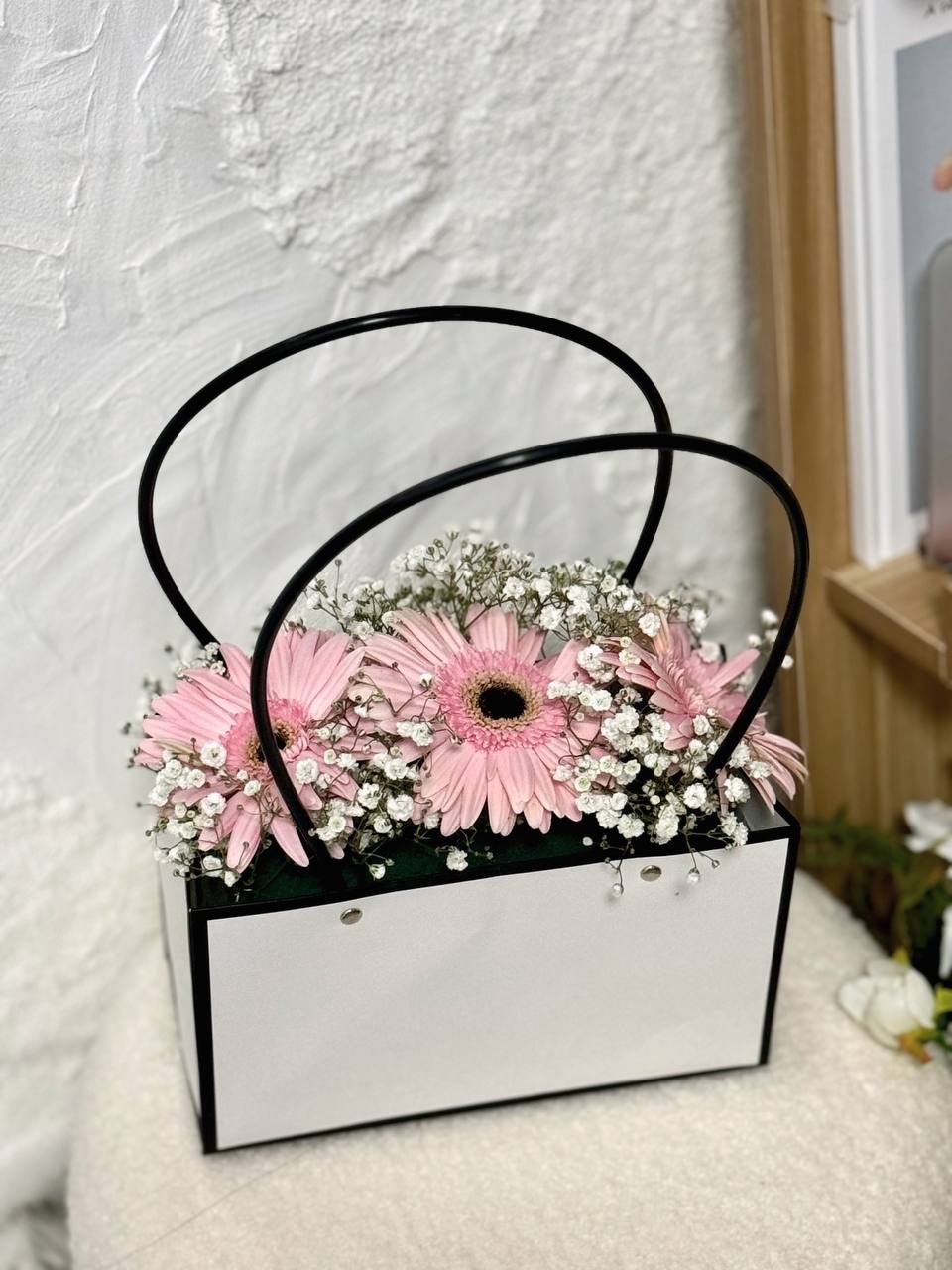 Pink Daisies Floral Bag