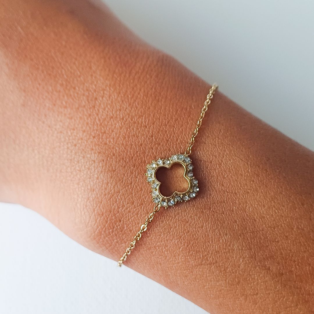 Shimmer Clover Bracelet