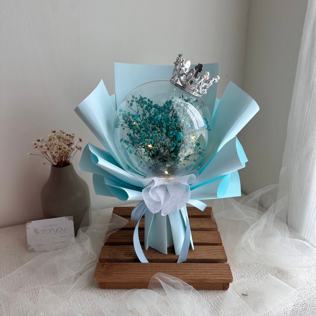 (Blue) Dried Baby Breath Acrylic Ball Bouquet