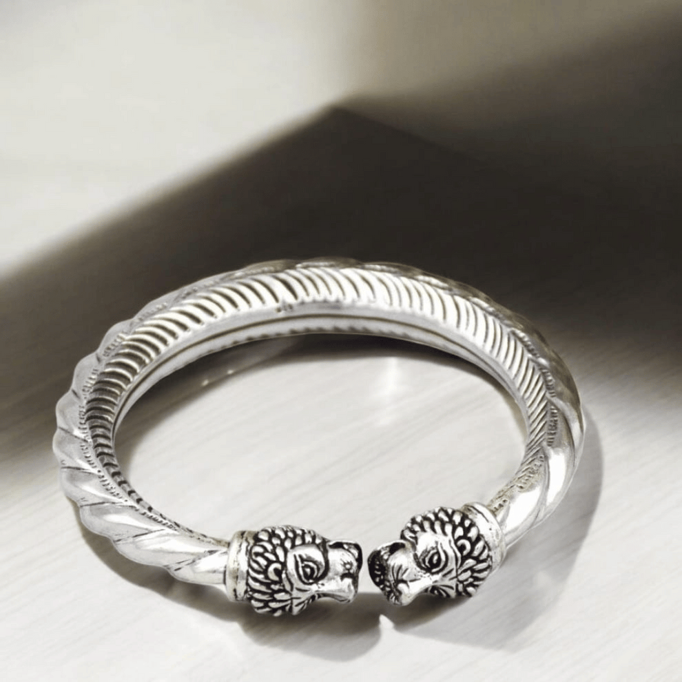 Silver king of animals kada for men