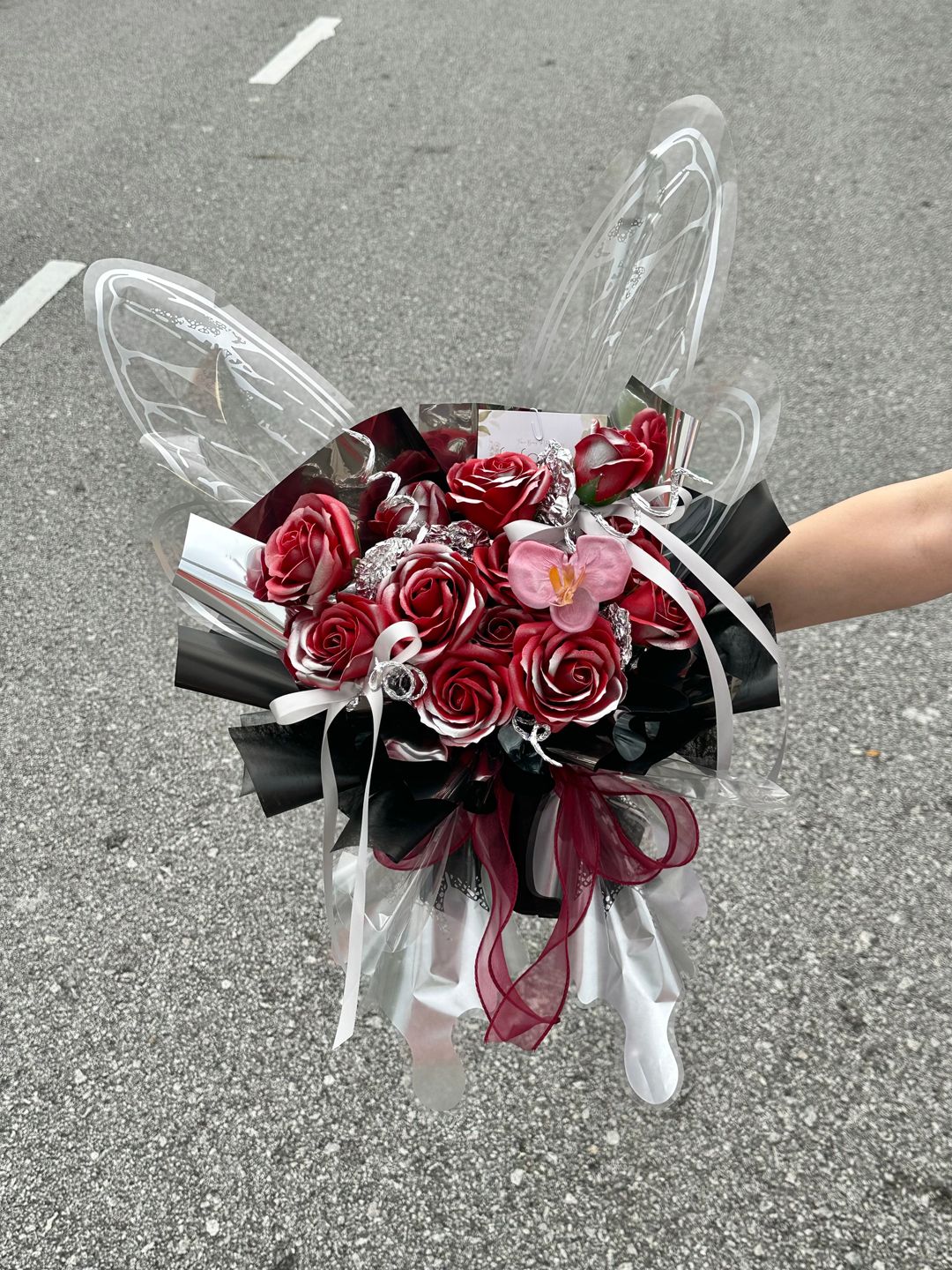 Silver Butterfly Bouquet (Mix Soap Flower)