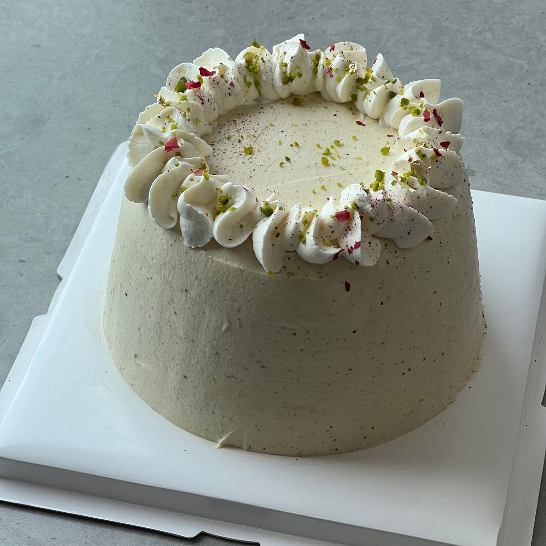 Pistachio Sponge Layer Cake | 開心果海綿蛋糕