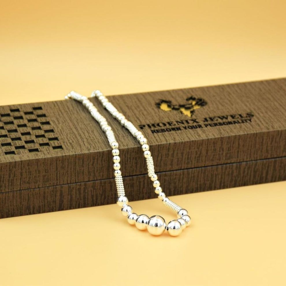 Silver graceful adorn neck chain for women