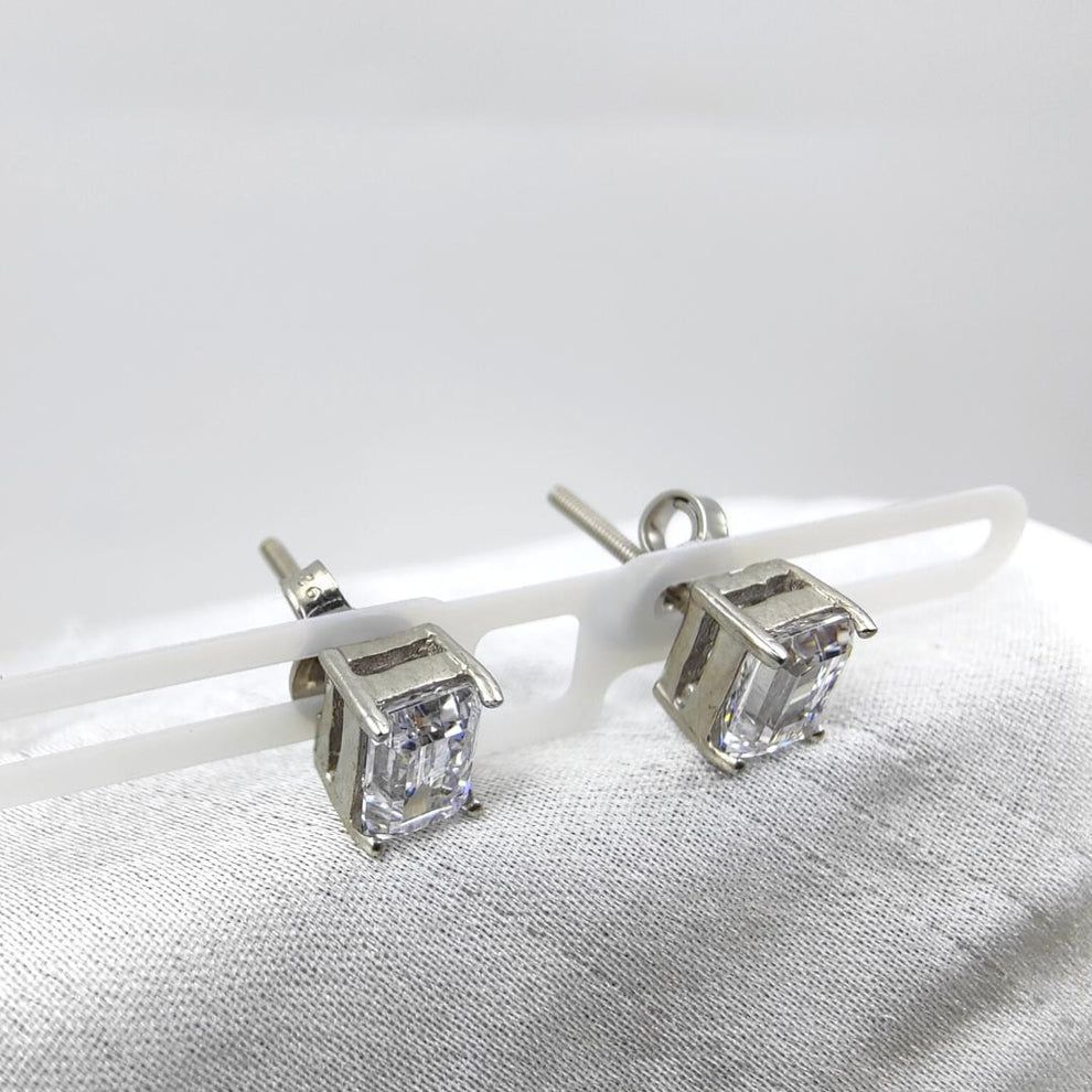 Silver twinkling stars earrings for women