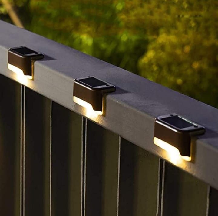 4 Piece Outdoor solar Deck Lights Step Lights (4 piece Set)