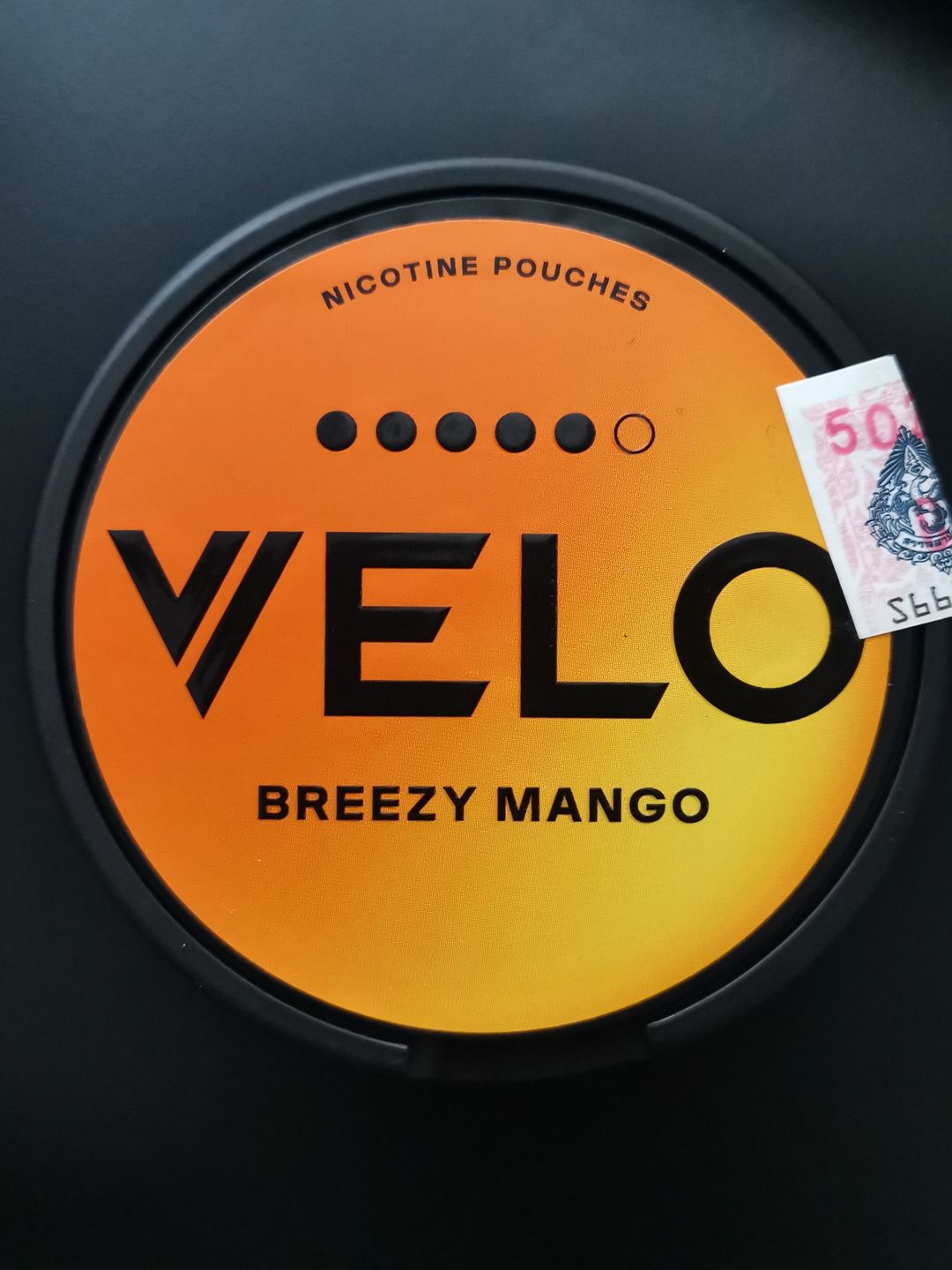 VELO BREEZY MANGO 14 MG (TROPIC BREEZE) Nicotine: 14mg/g 20 Pouch/Box