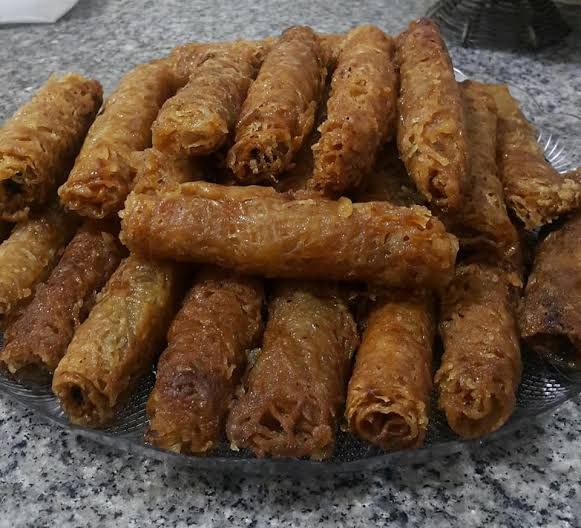 كنافة بلدية ( ١٦ قطعة ) 