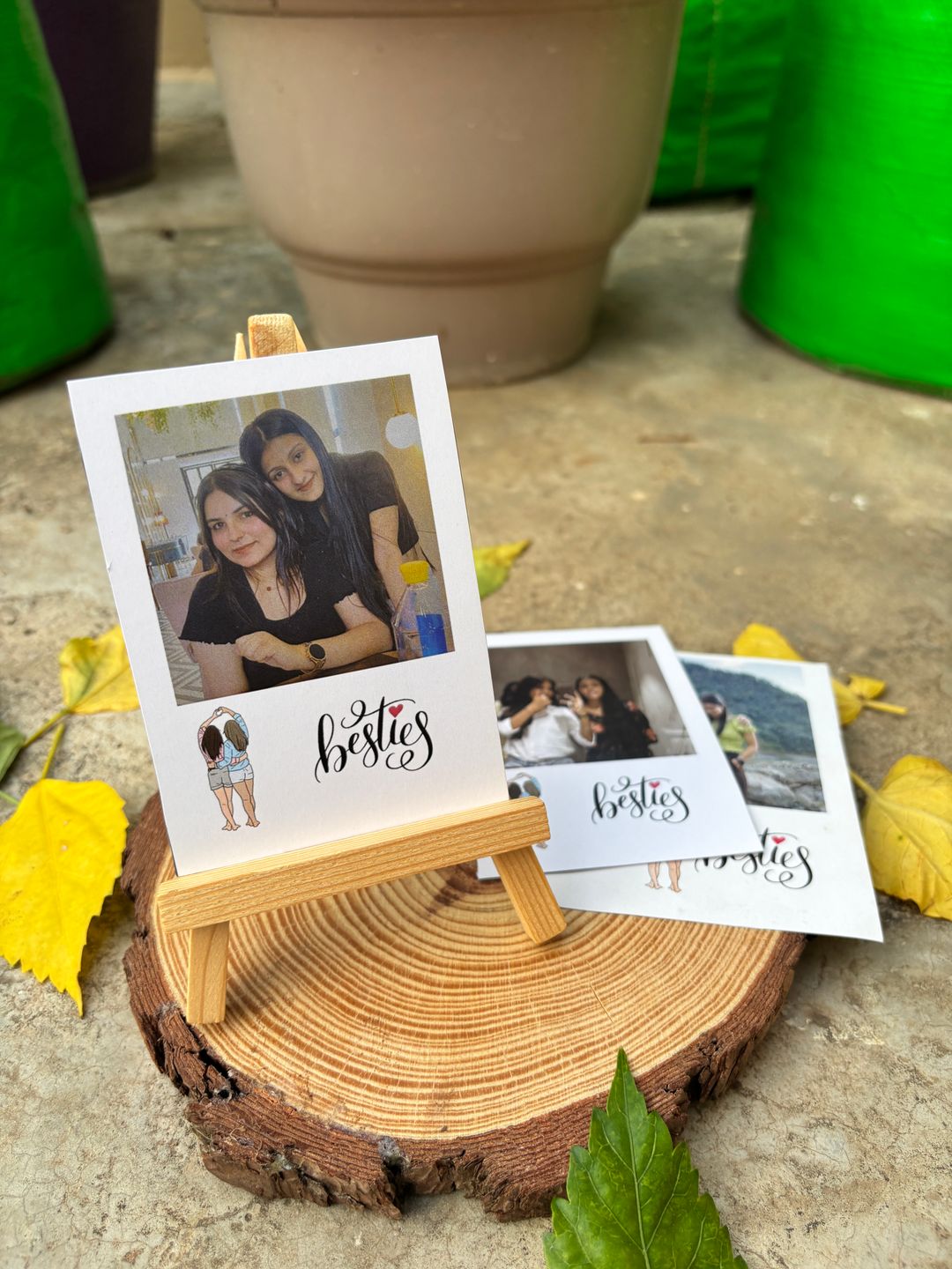 Bestie Photo with Wooden Stand