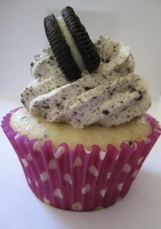 Oreo Cookie Cupcakes 6 pack