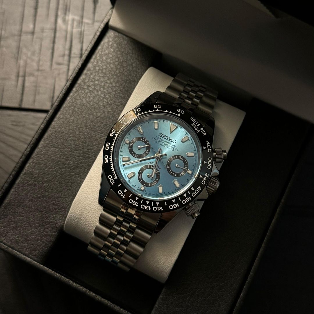 Daytona Mod Ice Blue Dial w Jubilee Strap