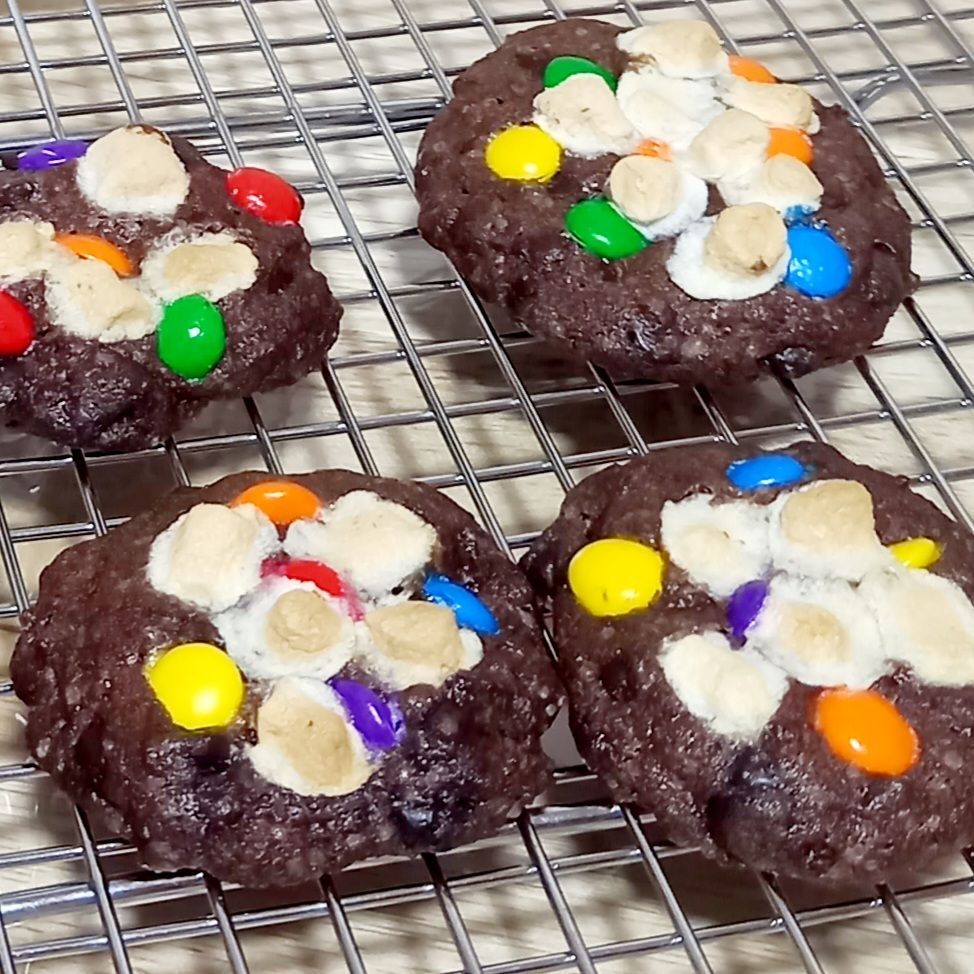 Smores Chocolate Cookies