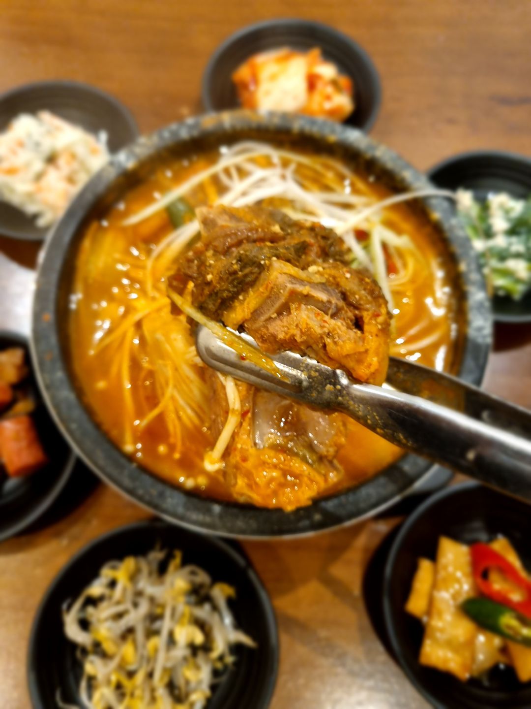 Pork Backbone Soup(뼈다귀해장국)