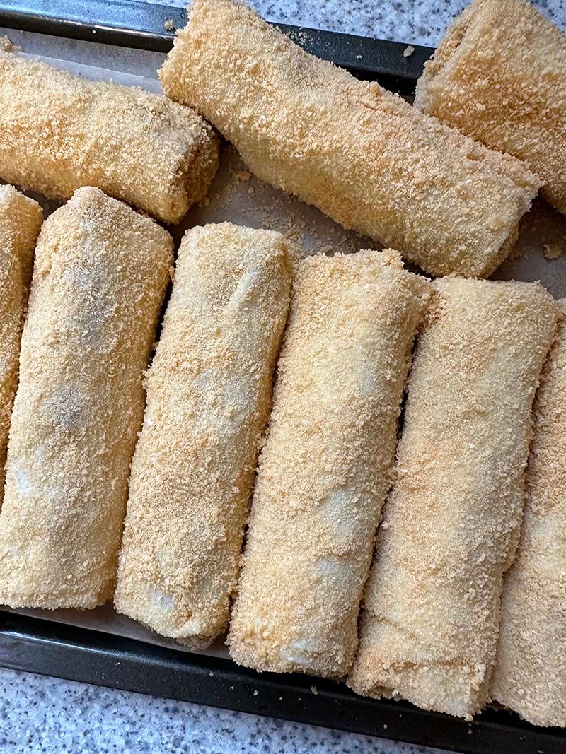 Frozen Chicken Rolls (10 in a pack)