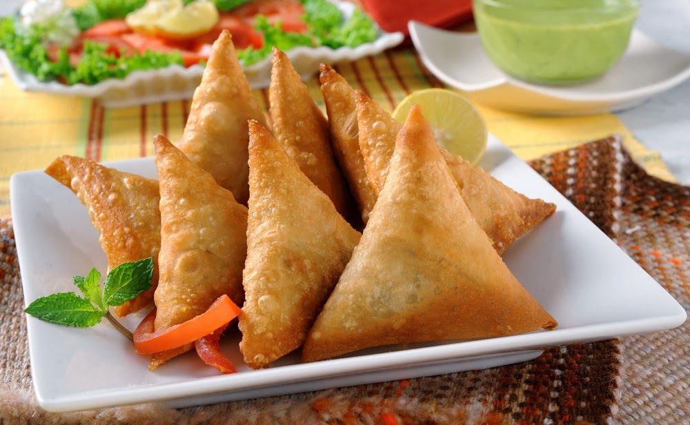 Frozen Chicken Samosa (10 in a Pack)