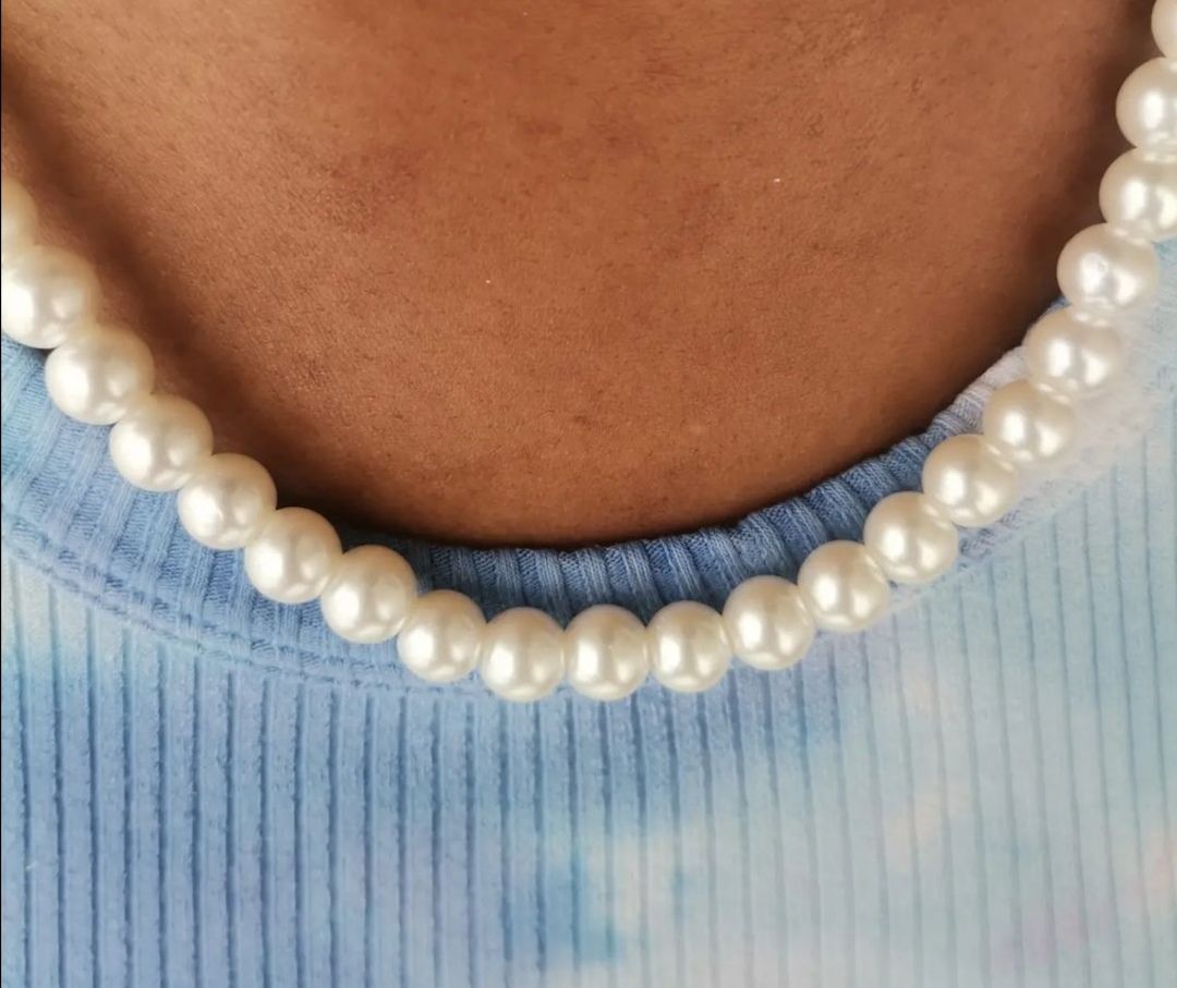 Pearl necklace 