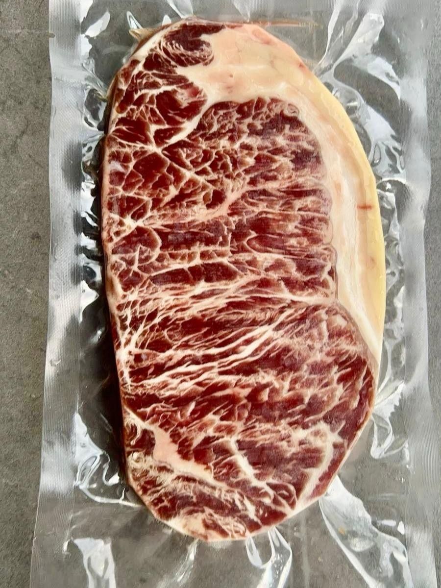Meltique Marbled Beef Striploi 牛排 (200g)