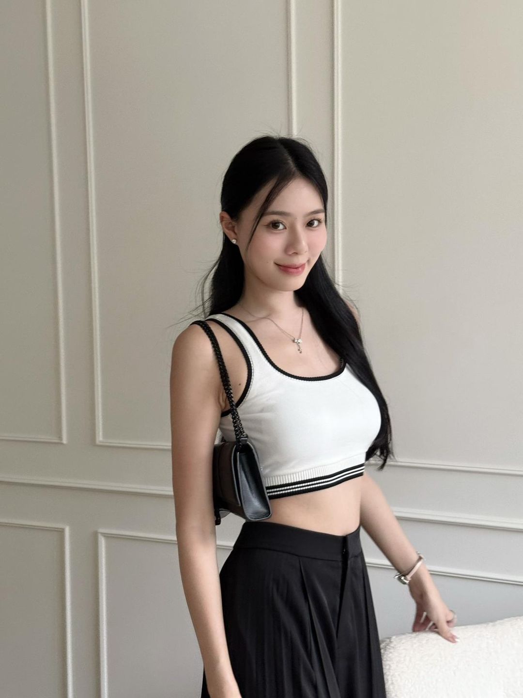 LVD CLASSIC KNIT TOP (WHITE)