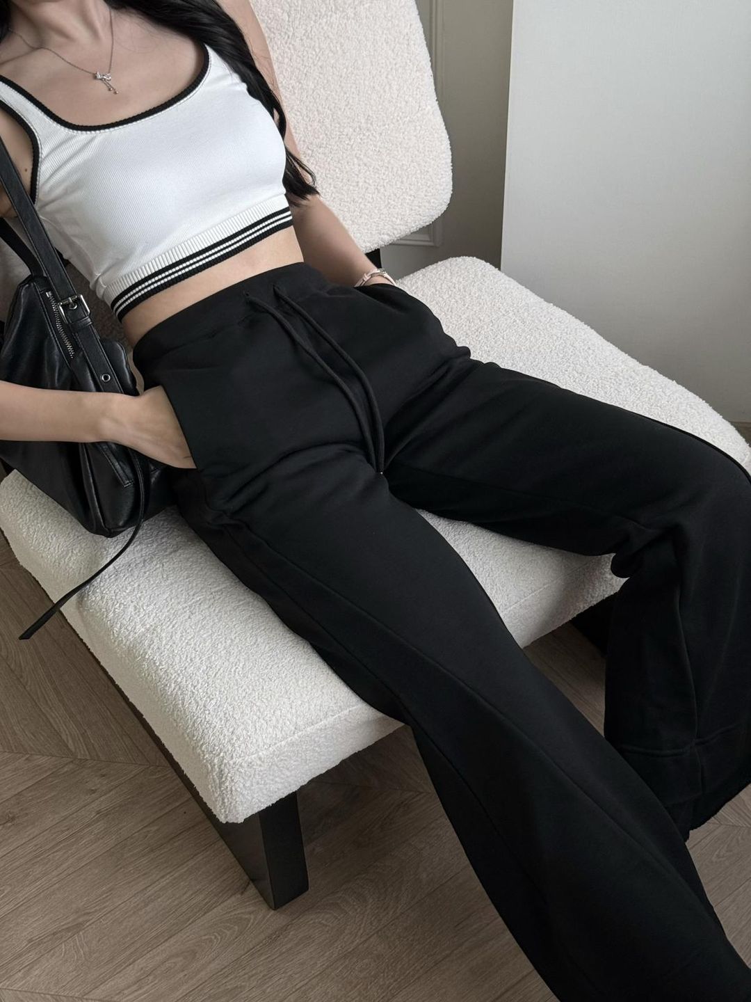 SHANICE FLARE SWEATPANTS (BLACK)