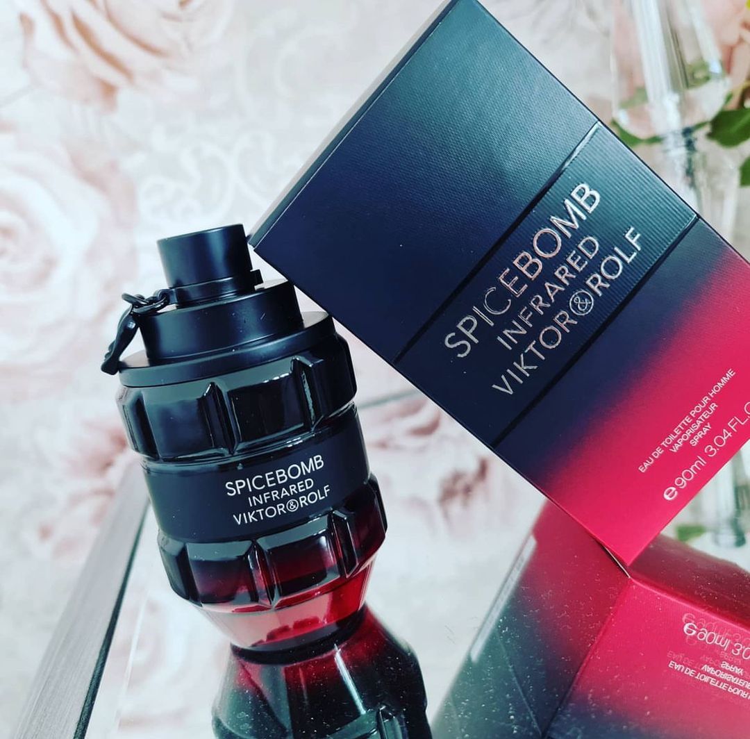 Viktor and Rolf SPICEBOMB INFRAMED EDT (90ml)