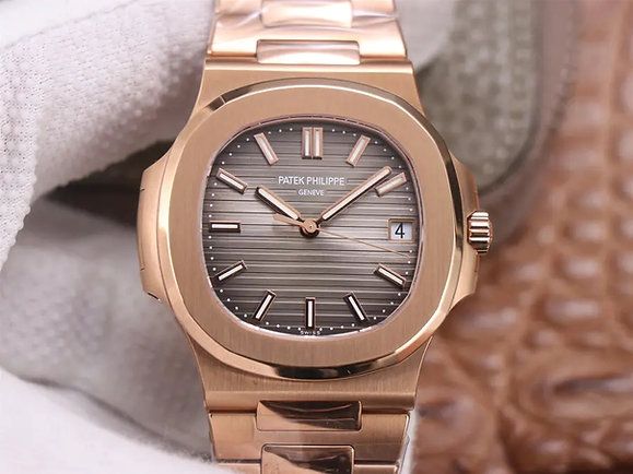 Patek Philippe Nautilus 18K Rose Gold 5711/1R -1:1