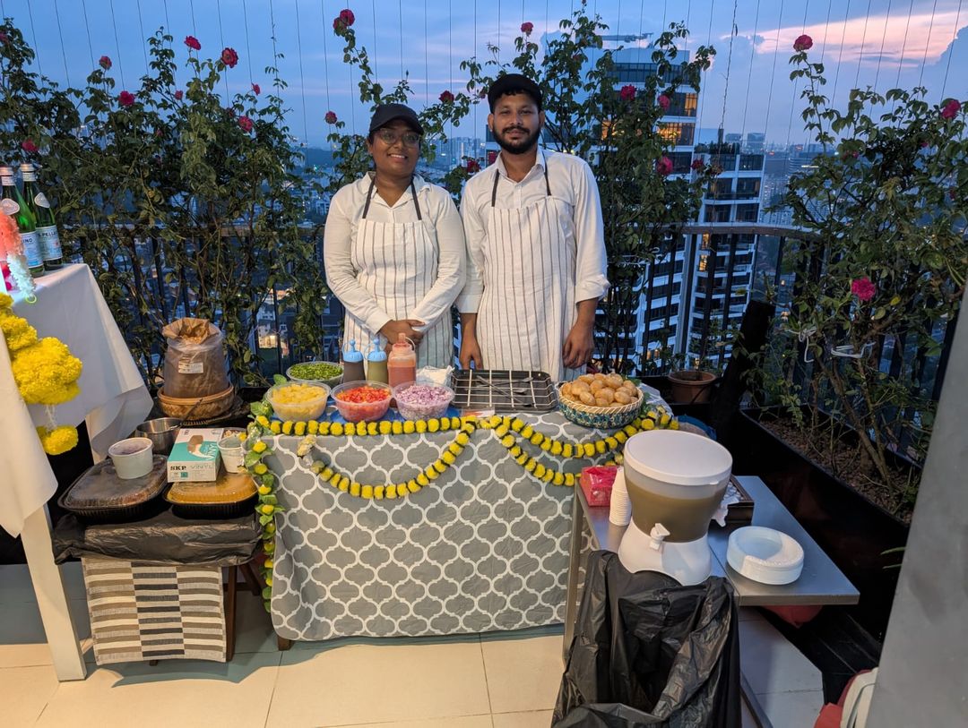 Panipuri Live station & Dinner package (minimum order 20 Pax)