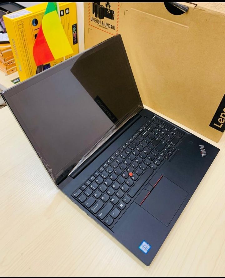 LENOVO Thinkpad E590