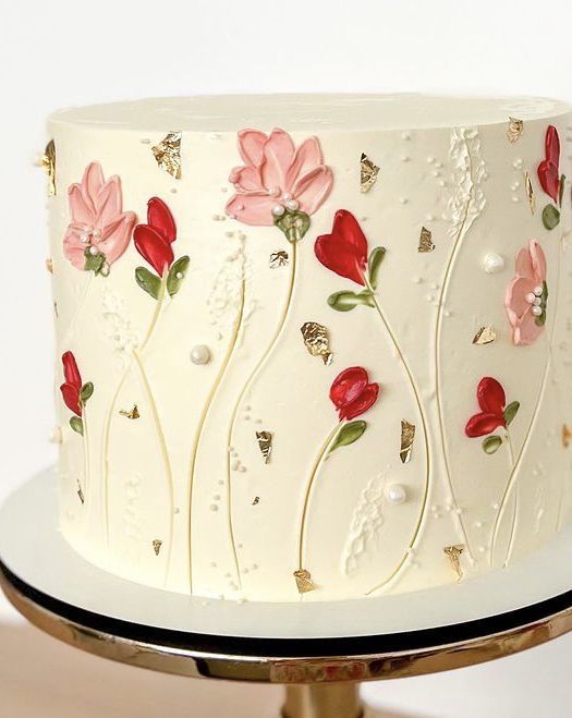 10 inches  3 Layers Whipped cream Cake    