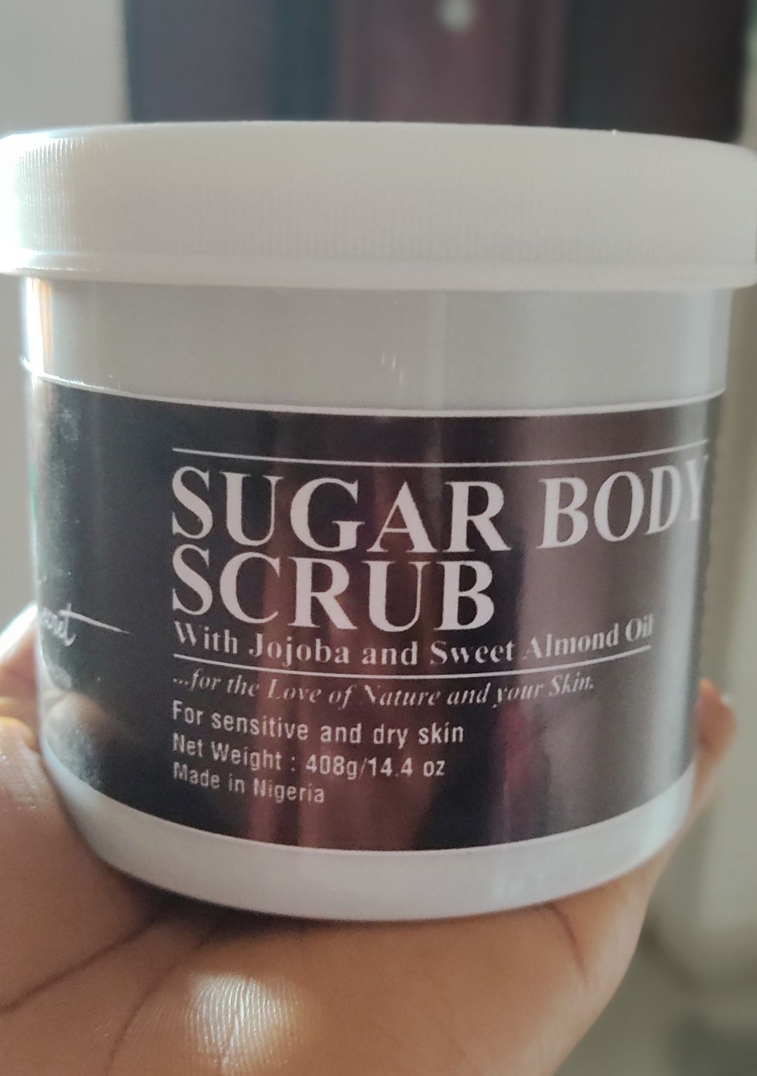 Face and body scrub 