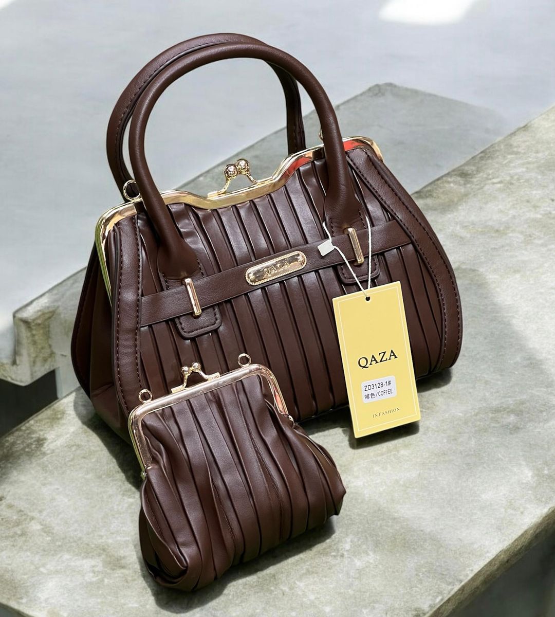 Women's handbags 