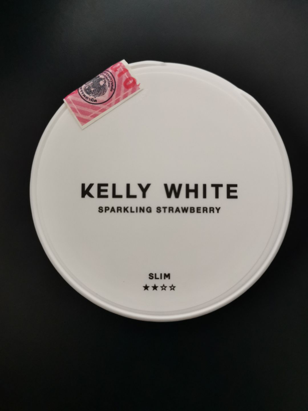 KELLY WHITE SPARKLING STRAWBERRY ( Nicotine Content: 6 mg/pouch 20 Pouches )