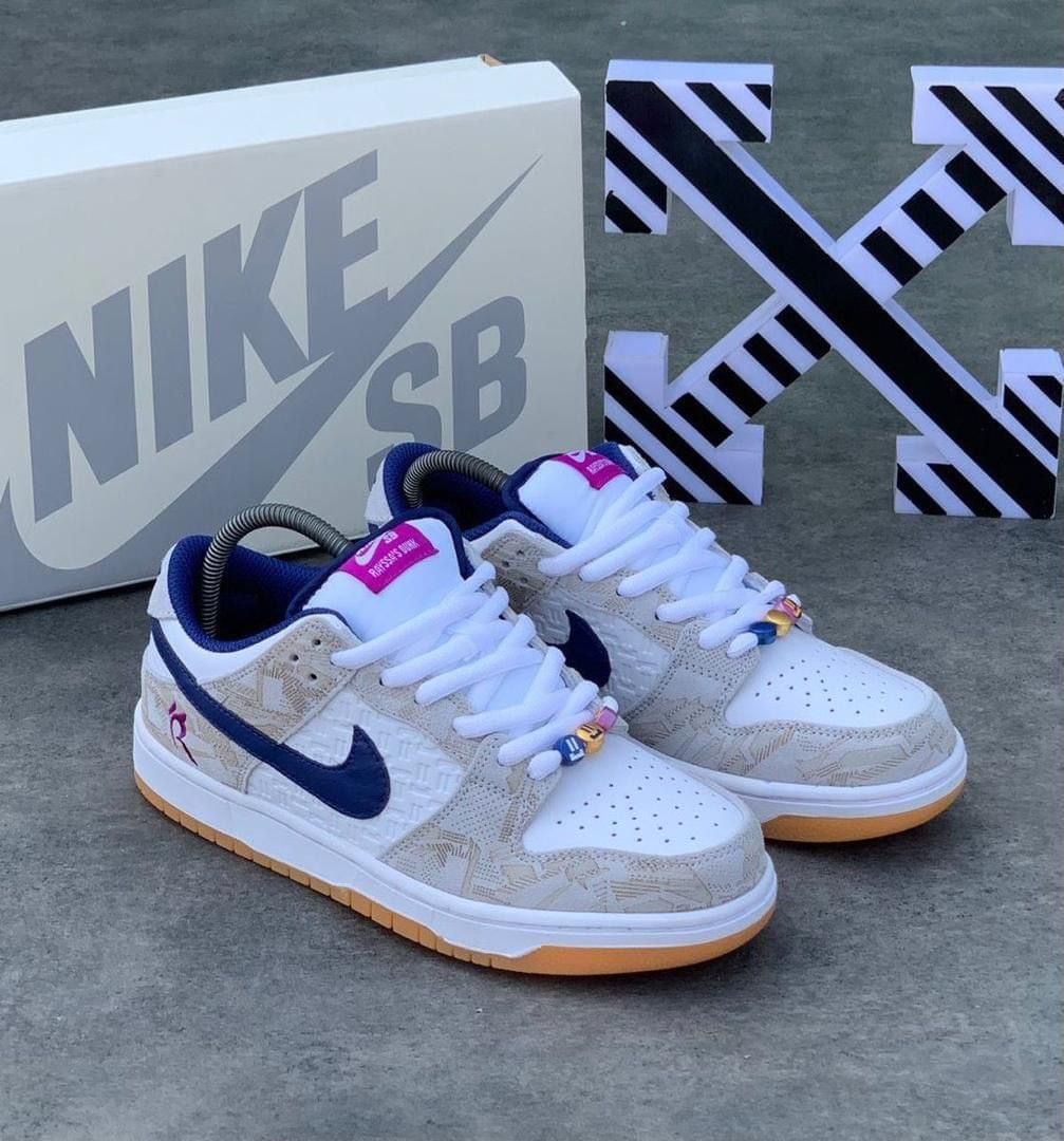 NIKE SB DUNK SLOW RAYSSA LEAL