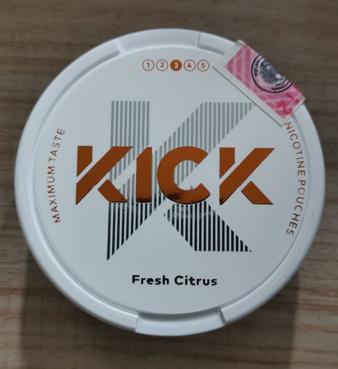 KICK FRESH CITRUS ( Nicotine Content: 16 mg/pouch 20 Pouches )