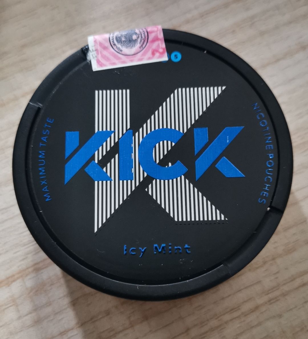 KICK ICY MINT ( Nicotine Content: 36 mg/pouch 20 Pouches )